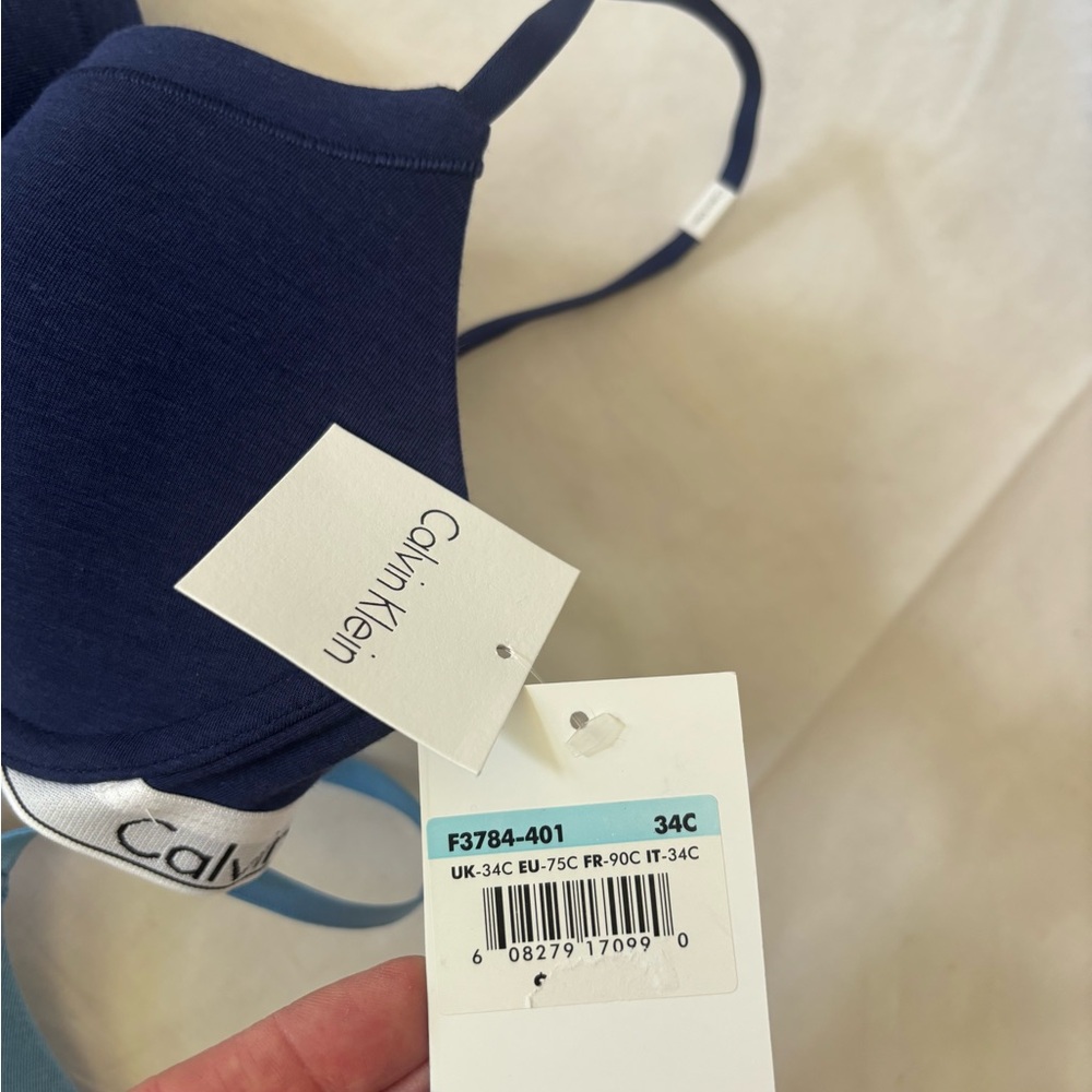 Calvin Klein Modern T Shirt Bra 34C ~ Two Bras ~ New w tags ~ Blue - Picture 3 of 7